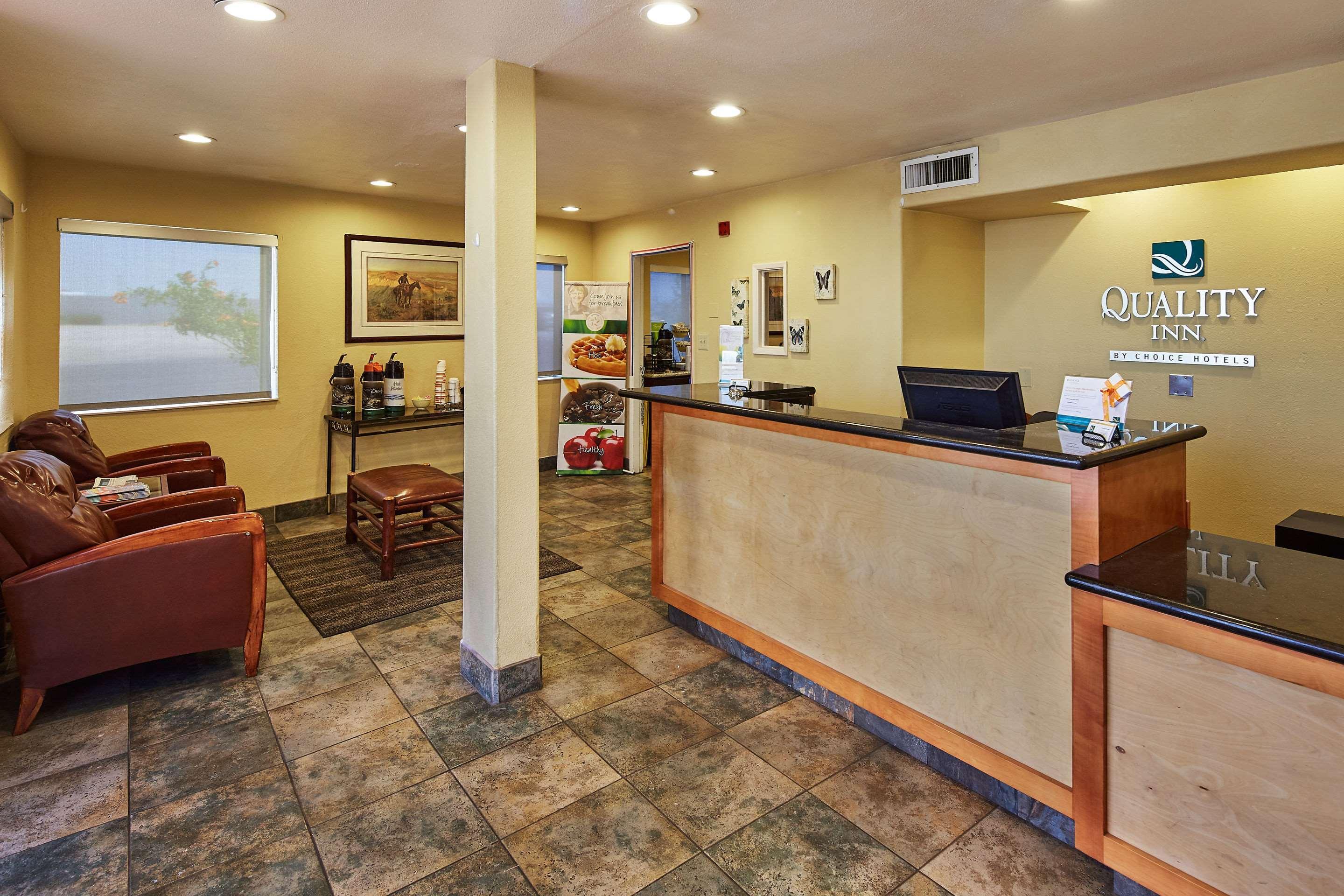 Quality Inn Паркър Екстериор снимка